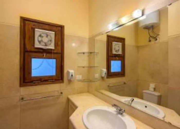 Heated Pool, Nanny Room! 4br Spacious Sabina Villa