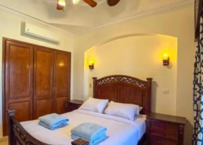 Heated Pool, Nanny Room! 4br Spacious Sabina *