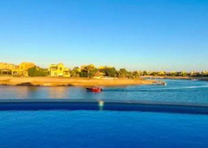 Villa Heated Pool, Nanny Room! 4br Spacious Sabina