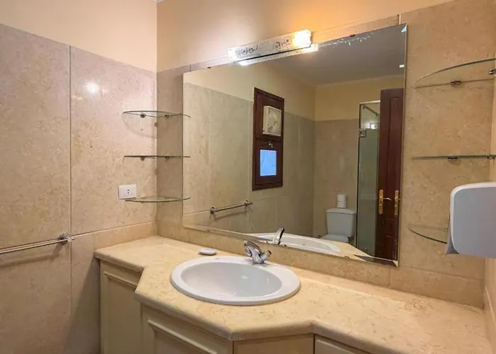 Heated Pool, Nanny Room! 4br Spacious Sabina Villa *